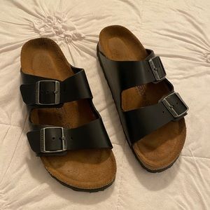 Black Birkenstocks- LIKE NEW